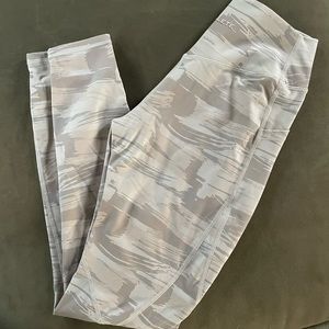 Alphalete surface power legging